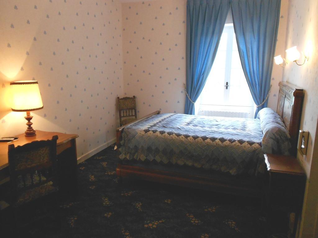 Hotel Restaurant Du Moulin De Barette Blavozy Стая снимка